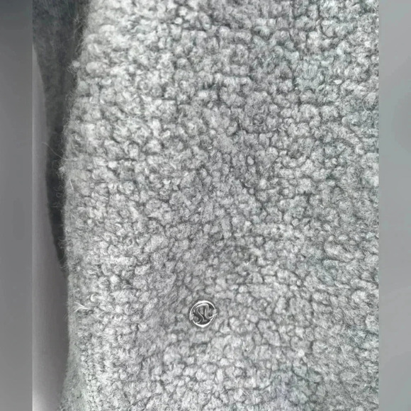 Lululemon stand out Sherpa half zip grey sweater Size 4 - Picture 5 of 7